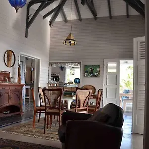 Hébergement de vacances La Maison Bleue, Terre-de-Bas