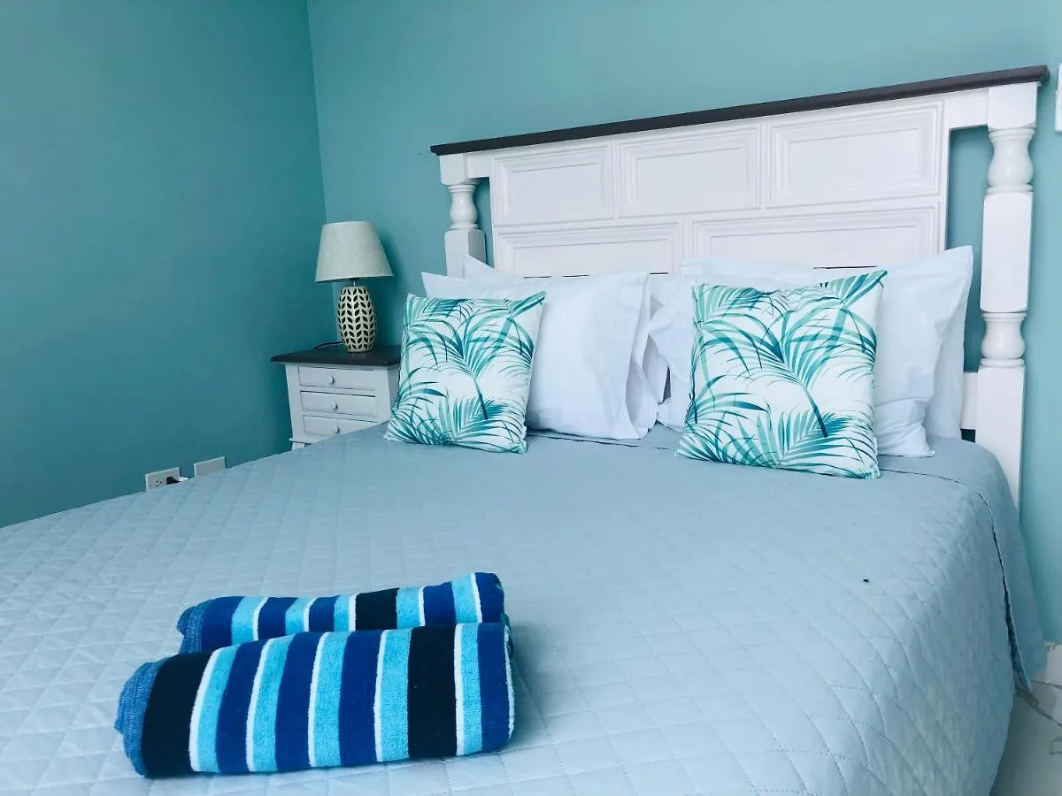 מונטגו ביי Luxury Apartments And Rooms,The Lagoons ג'מייקה