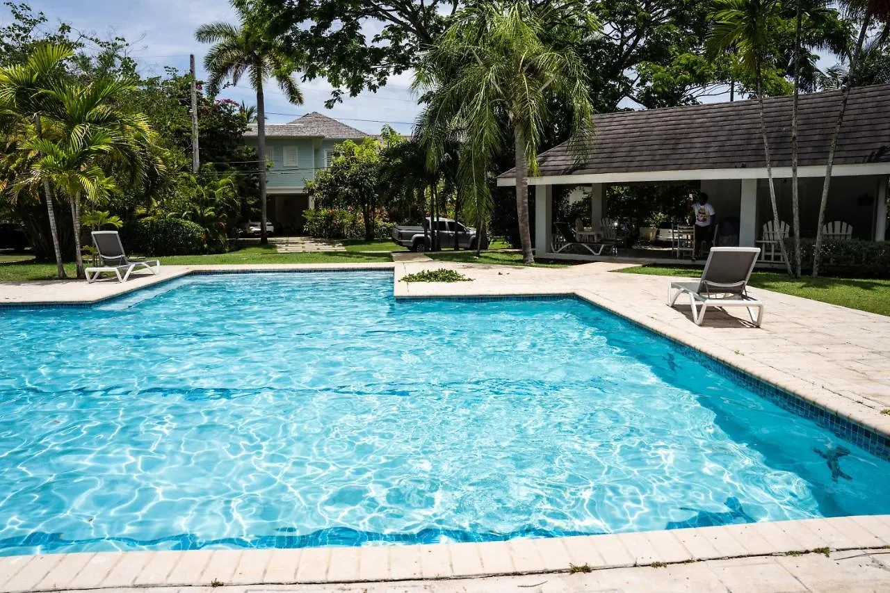מונטגו ביי Luxury Apartments And Rooms,The Lagoons 0*, מונטגו ביי