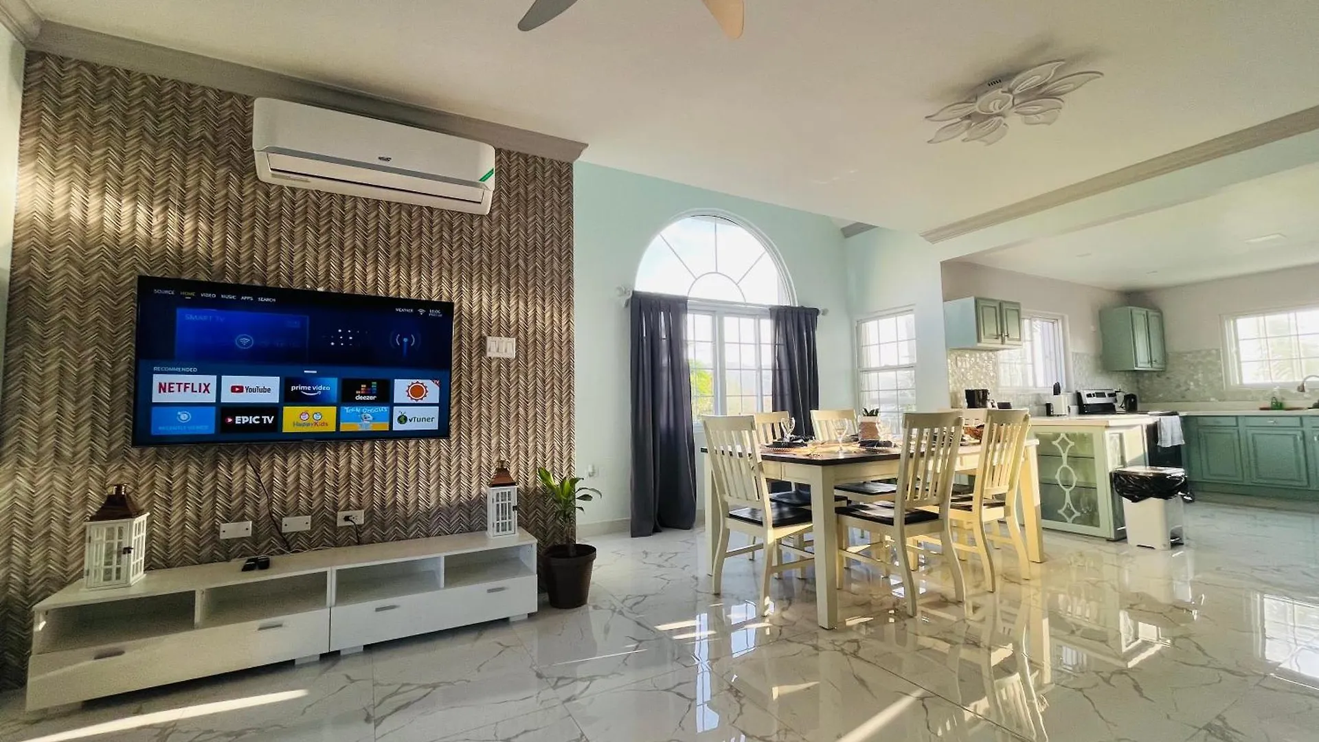 מונטגו ביי Luxury Apartments And Rooms,The Lagoons