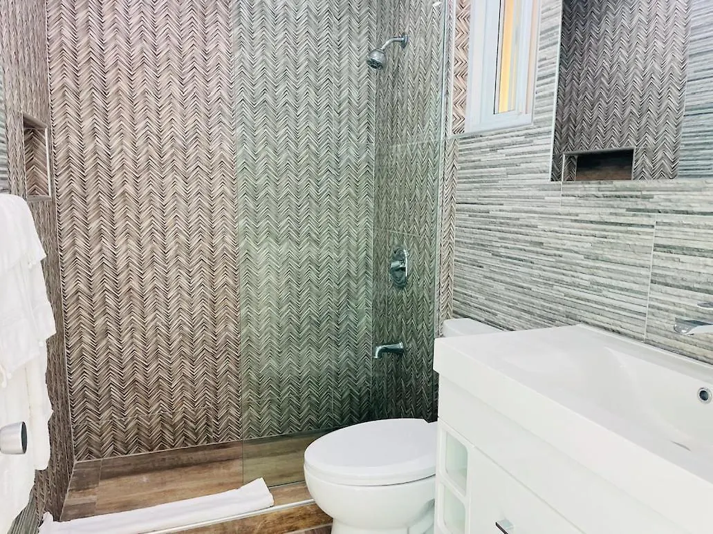 מונטגו ביי Luxury Apartments And Rooms,The Lagoons 0*, מונטגו ביי ג'מייקה