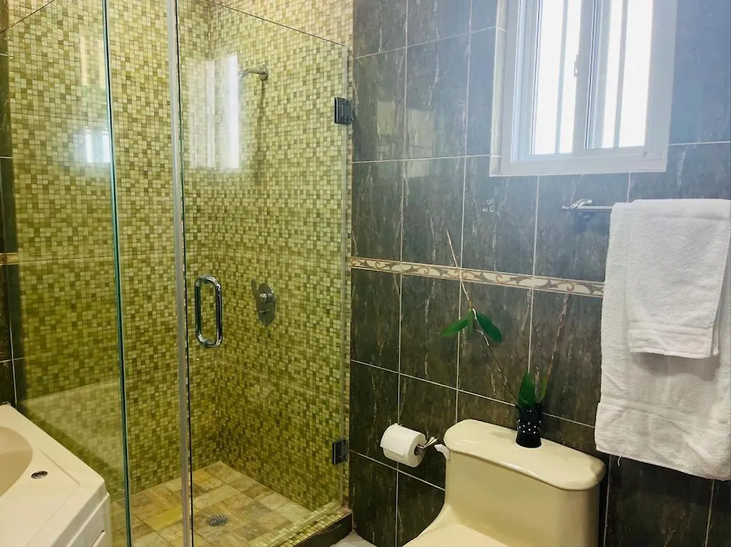 מונטגו ביי Luxury Apartments And Rooms,The Lagoons ג'מייקה